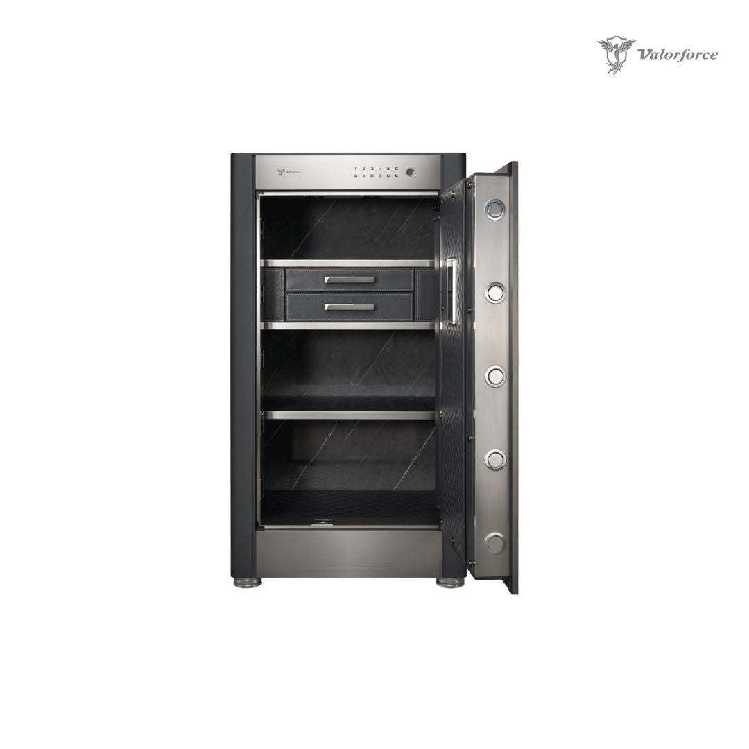 Hidden compartment inside Valorforce Revival R100
Robust exterior and zinc alloy handle of Revival R100 safe