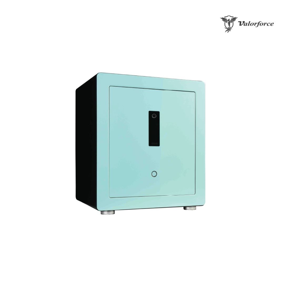Elegant turquoise biometric safe with LED interior
Safe with fingerprint and PIN keypad – Valorforce Turquoise